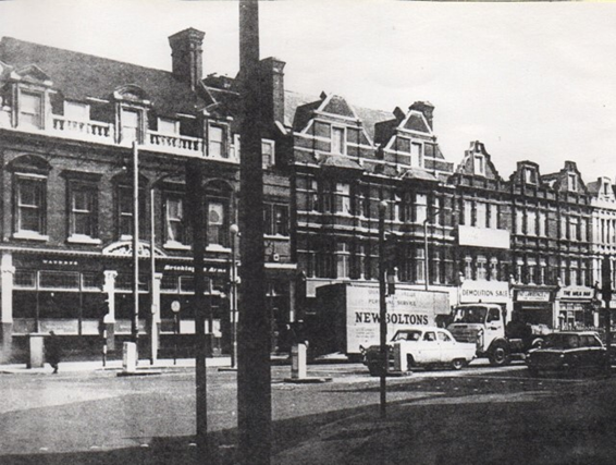 Old Kent Road, Bricklayers Arms.   X.png