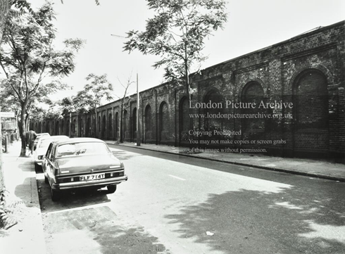 Lynton Road, Bricklayers Arms Station, c1982.  X.png