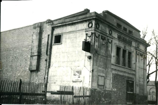 Wells Way, The Camberwell Central Cinema opened in 1913 and was located on Wells Street (today Wells Way). By 1918 it had been re-named Coronet Cinema.  X..png