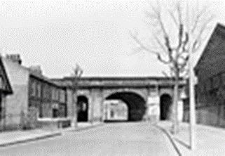 Rotherhithe New Road, Jarrow Road right of bridge. X..png