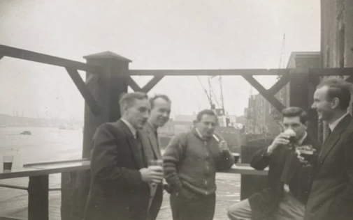 Rotherhithe Street, Mayflower Pub.  X.png