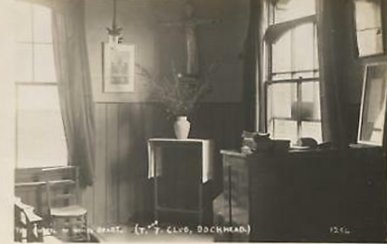 Parkers Row,  Dockhead, Bermondsey, T & T Club, The Chapel of White Heart.  X. (2).png