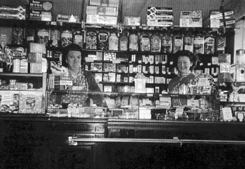 Vowler Street sweet shop was between Heygate Street and Wansey Street.   X..png