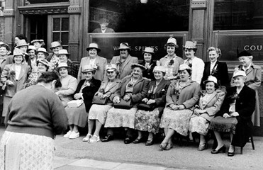 11 Bermondsey, on a day trip to Margate c1950. Possibly from the Fleece Pub, Abbey Street.  X..jpg
