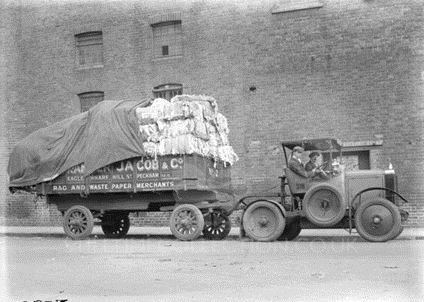 Grand Surrey Canal, Eagle Wharf, opposite Boathouse Walk. Hill street is now Peckham Hill Street.  X..png