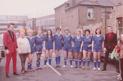 Bramcote Grove, outside the Bramcote Arms Pub,  3.  X..jpg