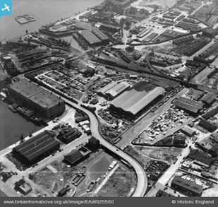 Plough Way, Calders Ltd is the large timber sheds left of the Surrey Canal, c1949. Same side left of the bridge is The Plough Pub.  X..png