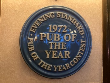 Pages Walk, Victoria Pub,1972..jpg