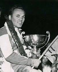 Zampa Road, Len Silver.  X..png