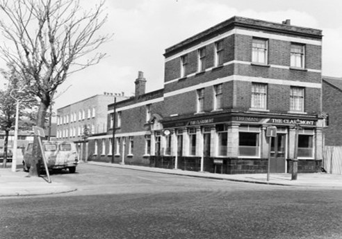 DUNTON ROAD, THE CLAREMONT PUB, LYNTON ROAD LEFT.     X..jpg
