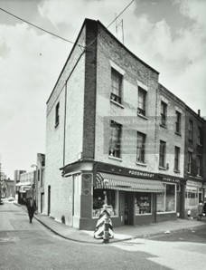Union Street, Southwark, 69-73, junction with Ayres Street (formerly Whitecross Street).  X..jpg