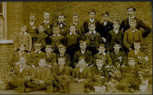 Alexis Street School, the Teacher is Cyril Carrick.   .jpg