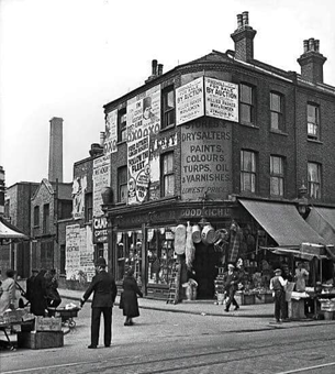 6. Tower Bridge Road, c1930, E R Goodrich hardware store, No.73, corner with Rothsay Street.   X..png