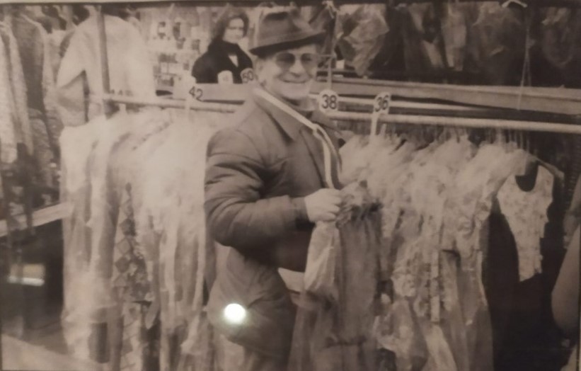 East Street Market, back in 1980.  Smiling Cyril.  1.   X..jpg