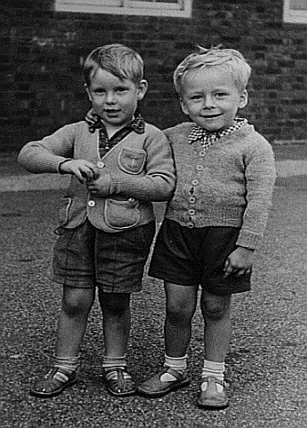 Long Lane,1952-53, Peter Weeks & Peter Leaver, Dunkirk House..png