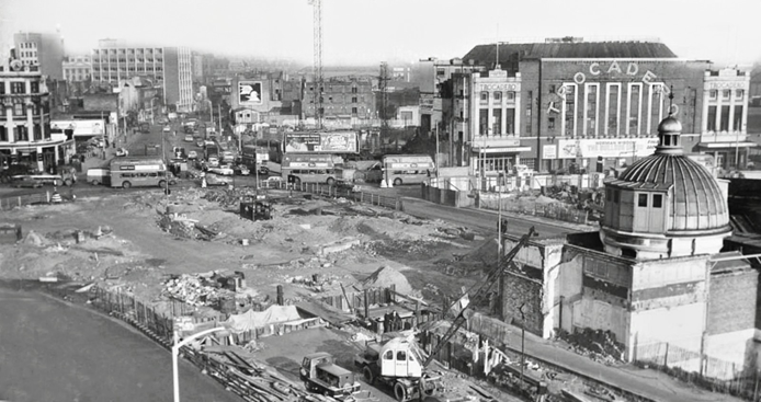 Elephant & Castle c1961, left is the Alfreds Head Pub, Straight ahead is Newington Causeway. The Rockingham Arms has already been demolished which was alongside the Trocadero.  X..png