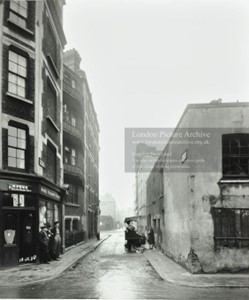 Quilp Street, Borough, looking from Redcross Way. Picture 1. X..jpg