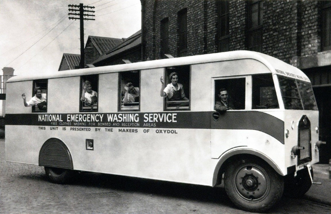 The National Emergency Washing Service was active during the Second World War, helping bombed out families with their washing.    X..jpg