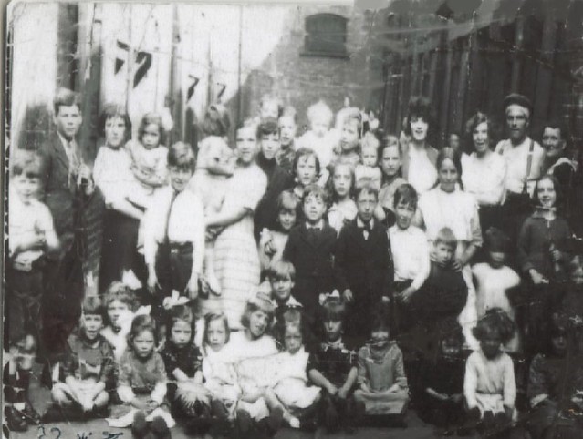 Great Maze Court, Southwark., looking from Maze Yard.   X..jpg