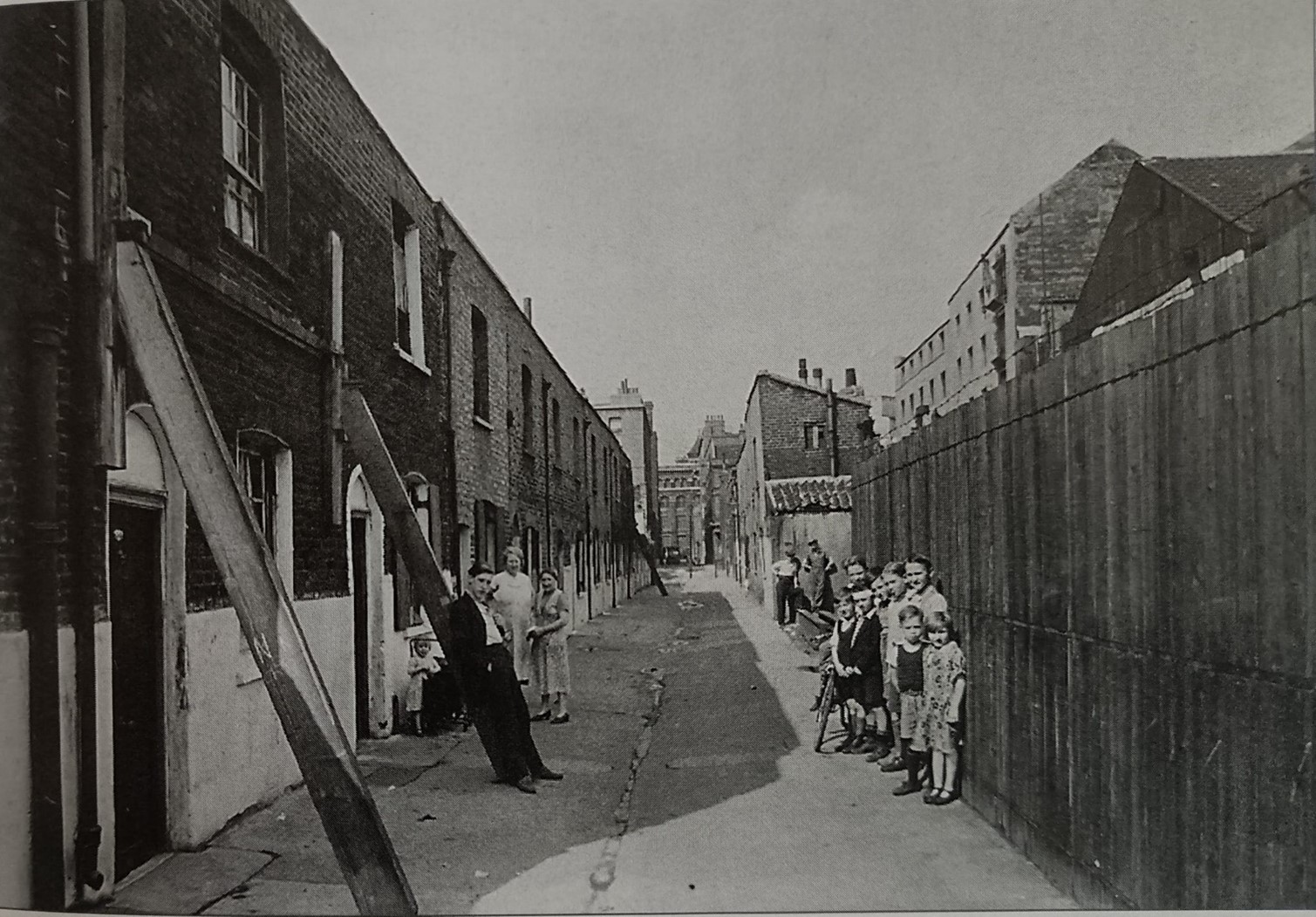 Zoar street c1930. X..jpg
