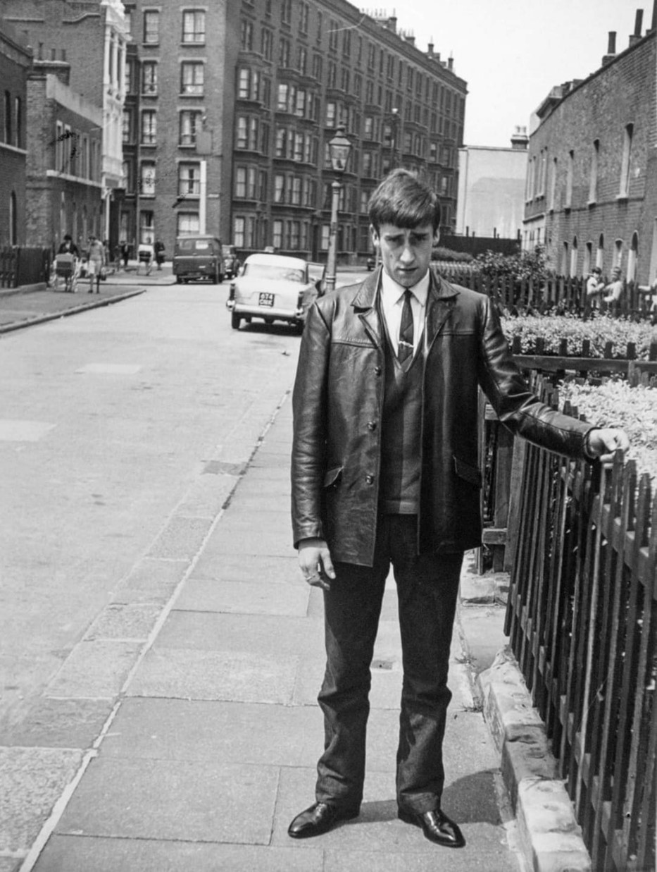 Barlow Street, Darwin Buildings & Victory Pub on the left.    X..jpg