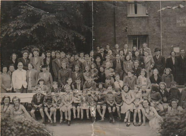 Colemen Road, 1945 end of war party.  1. X..png