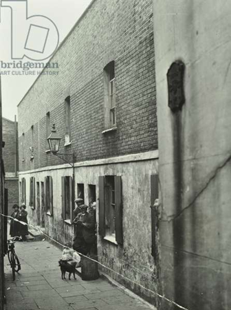 Victoria Place, Long Lane, c1921..png