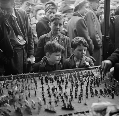 East Street Market, toy soldiers a stall. c1947..png