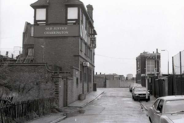 Farncombe Street looking towards Bermondsey Wall East. the Old Justice Pub  c1983.   X..png