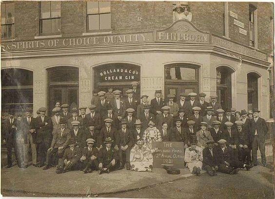 Marlborough Arms,Marlborough Road,off Old Kent Road. c1921..jpg