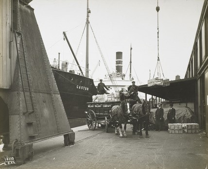 SURREY COMMERCIAL DOCKS 1922.jpg
