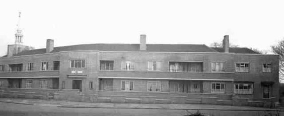 Henley Close, Rotherhithe, 1950 Henley Close is a post-war block in St Mary Church Street.jpg