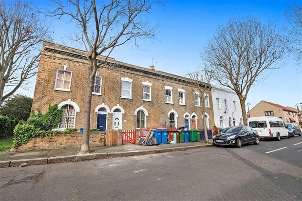 SIMMS ROAD BETWEEN MONNOW RD & BEATRICE RD..jpg