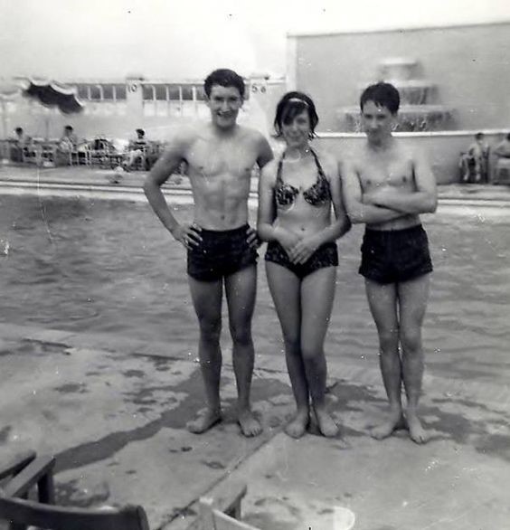 The Open-Air Lido in Southwark Park in Summer 1960 X.jpg