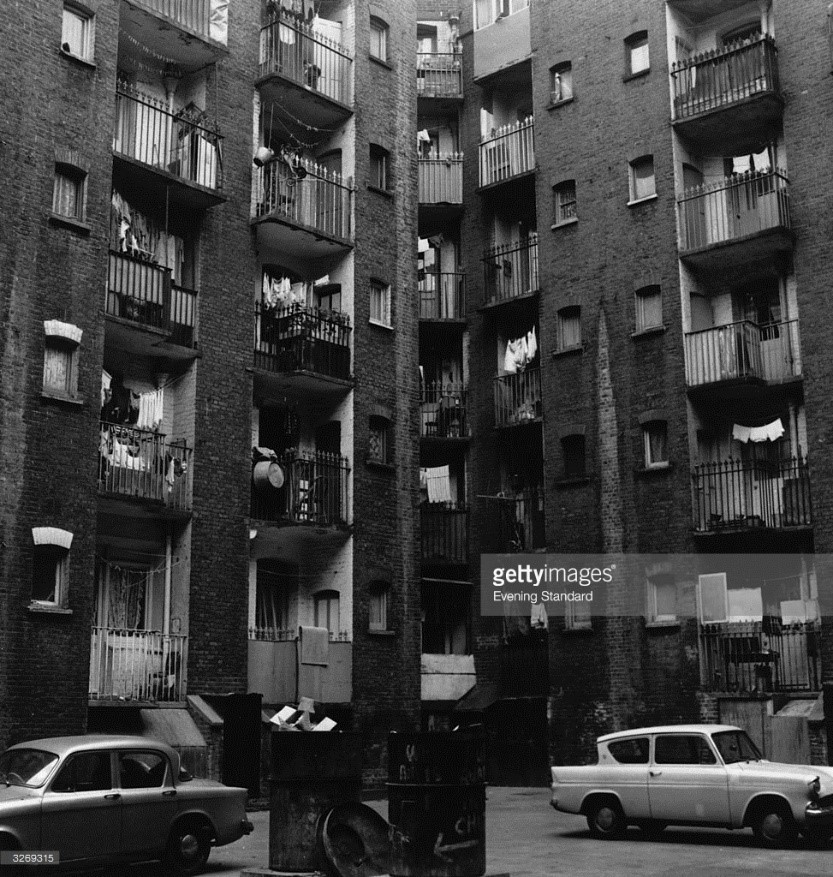 Queens Buildings housing estate, Southwark Bridge Road..jpg