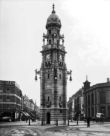 St George's Circus, Elephant 1907.jpg