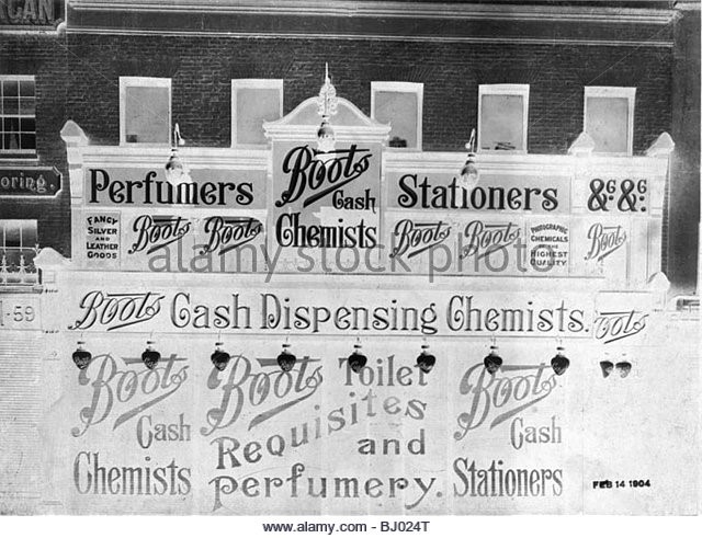 58 London Road, Southwark, Shop front of Boots the Chemist, 1904..jpg