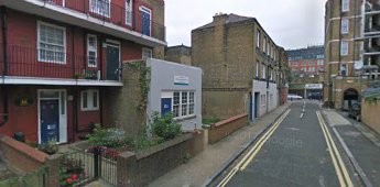 SWAN MEAD, looking towards Tower Bridge Road 2017..jpg