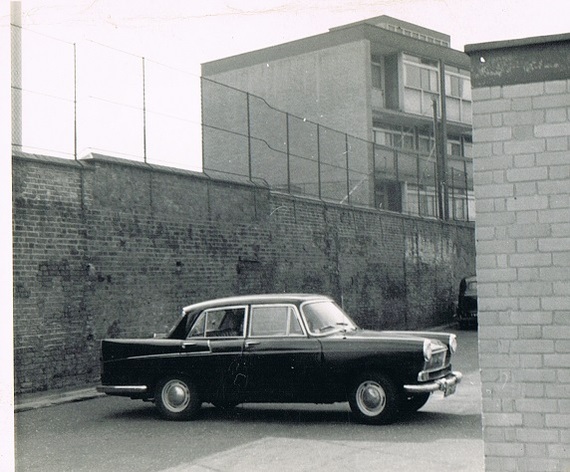 Austin A55,Photo taken in Rolls Road,Bermondsey..jpg