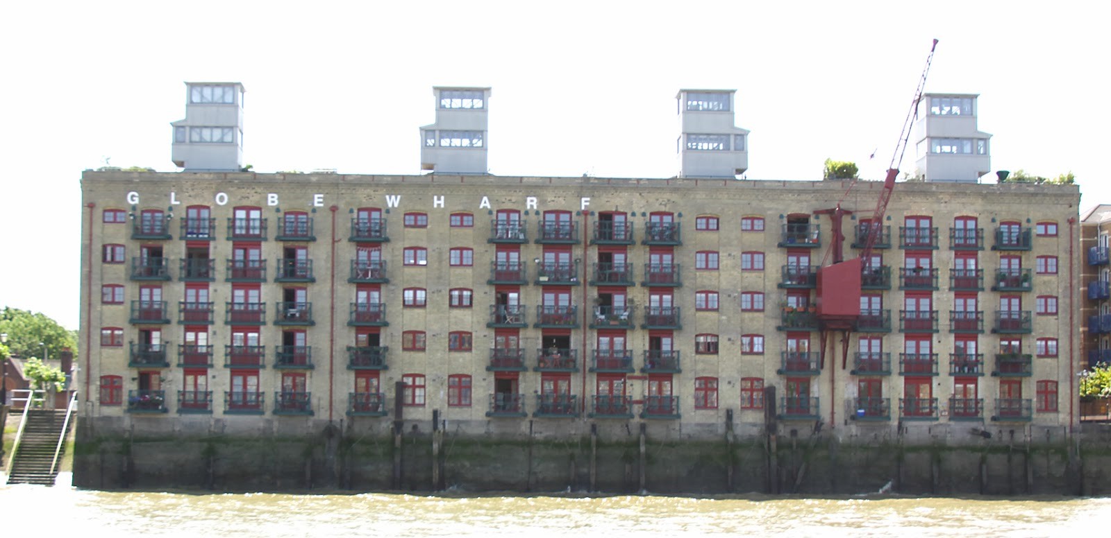 GLOBE WHARF,2017  X.jpg