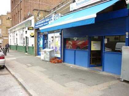 Bartholomew Street, 21 The Beehive Pub, Middle, 23 Bartholomew Food & Wine, 23 Right, 25 The Anatolian Cafe, 2011..jpg