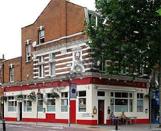 ST GEORGES ROAD, c2013. Prince of Wales Pub.jpg