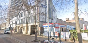 Upper Ground, St Gabriels Wharf 2018.opposite the Mulberry Bush.  X.png