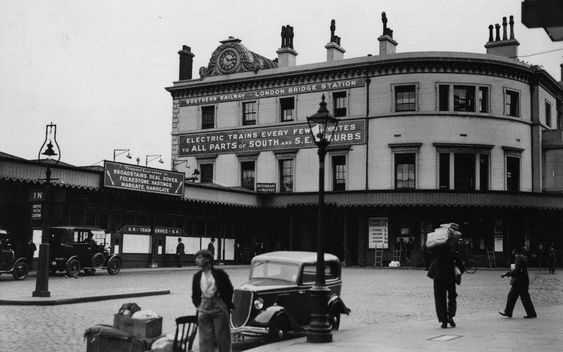 London Bridge Train Station.  X.png