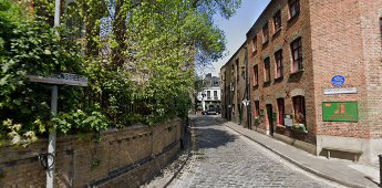 St Marychurch Street 2019, same location,looking towards the Mayflower Pub.  X.png