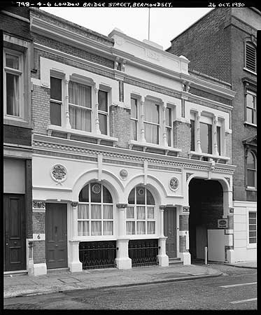 London Bridge Street.  X.png