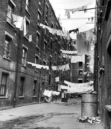 Pollock Road, the Palatine Estate, which was off the New Kent Road.  1  X.png
