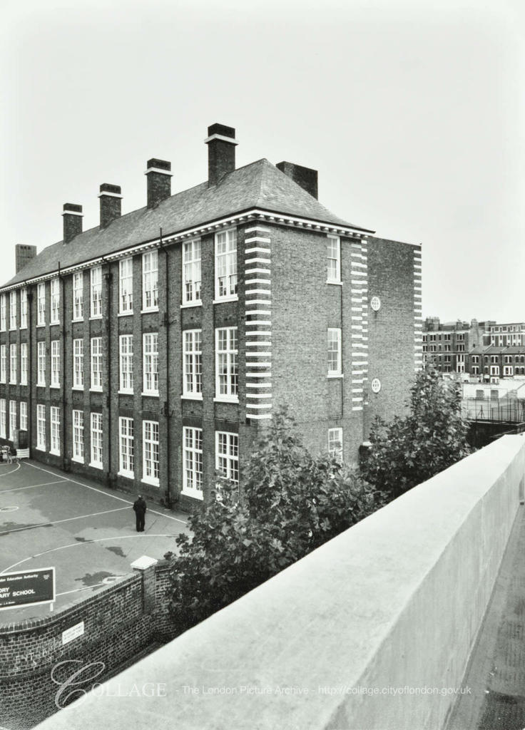 Rodney Road. Victory Primary School. 1976. X.png