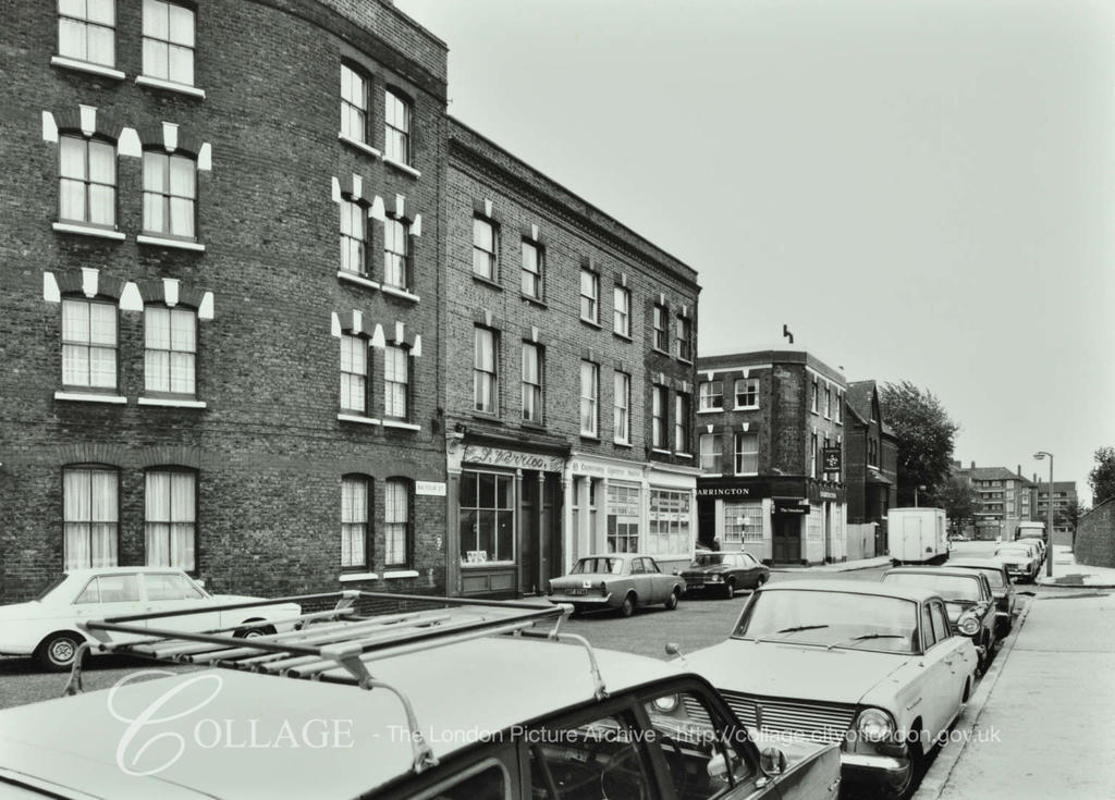 Balfour Street, c1976, Henshaw Arms, Henshaw Street down on the left.  X.png