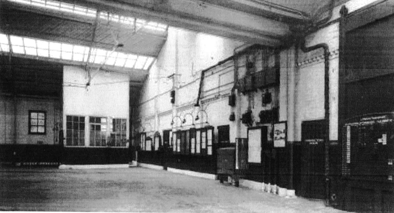 BOWLES ROAD,OLD KENT ROAD, LT BUS GARAGES OFFICES 1936.  X.jpg